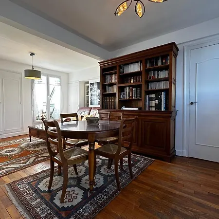 Апартаменти Beautiful With Terrace - Loire View Тур